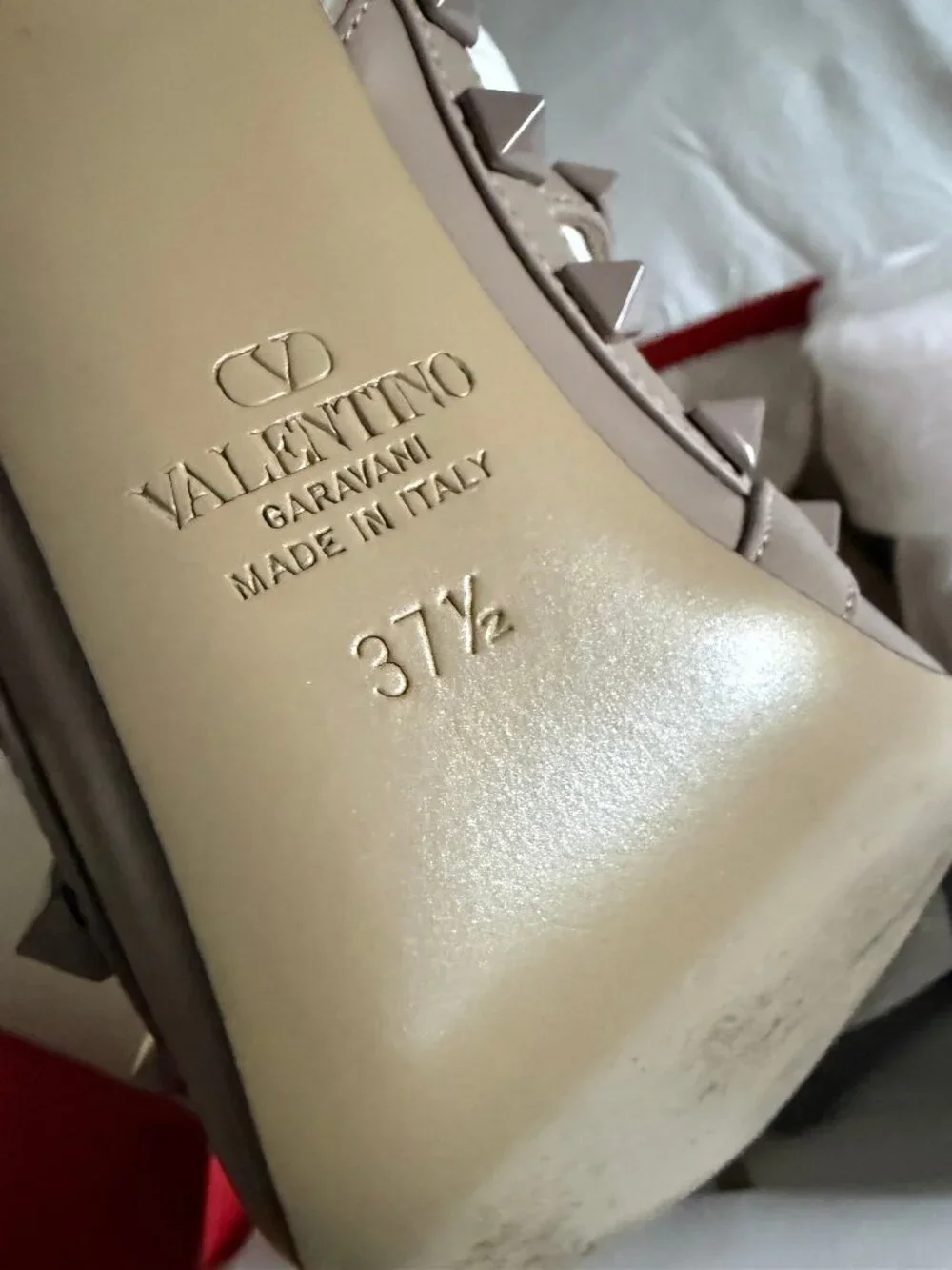 Valentino Garavani Rockstud Caged Pointed-Toe Pumps – Nude/Poudre – Full Set
